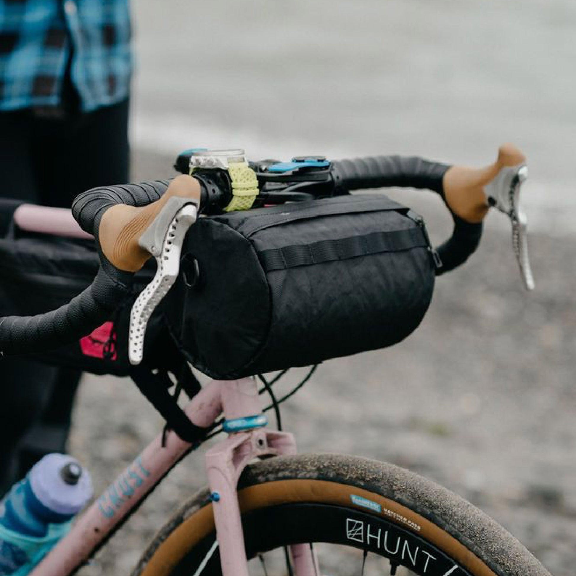 handlebar bag for gravel bike Bandito Bicycle Bag – Swift Industries
